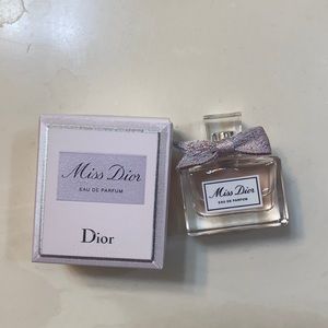 Miss Dior miniature